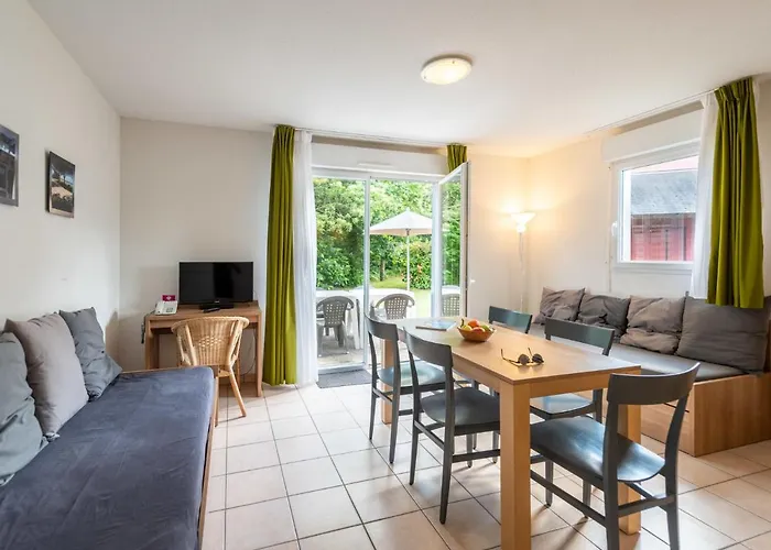 5 Pers- By Interhome